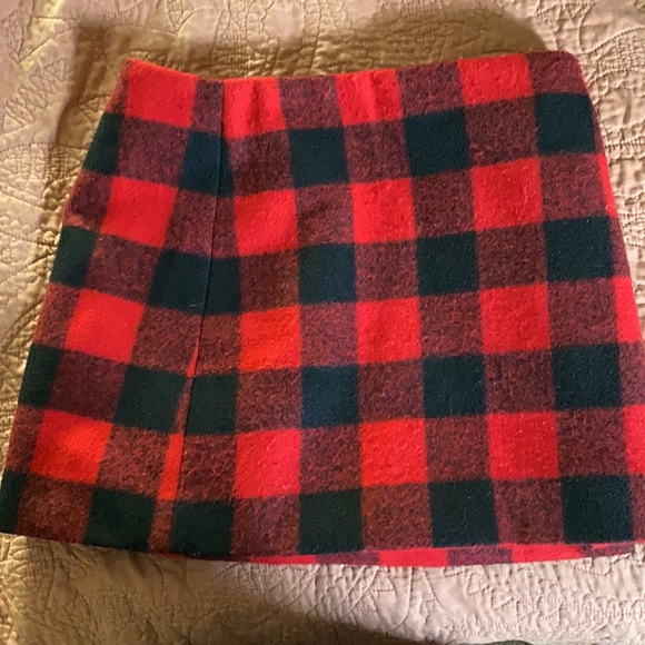 Plaid skirt with buckles - Picture 2 of 3
